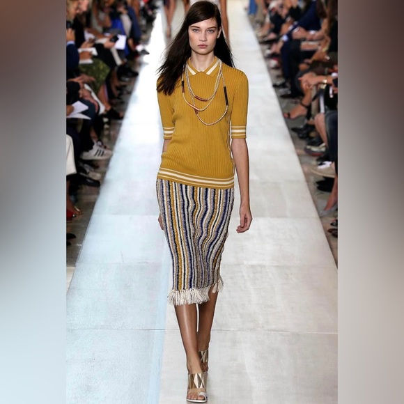 Tory Burch Mustard Ribbed Polo Top | X-Small - Picture 2 of 4